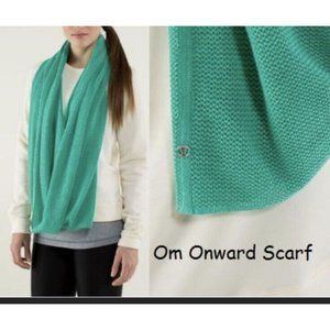 LULULEMON OM ONWARD Knit Continuous Circle Scarf Bali Breeze Rare